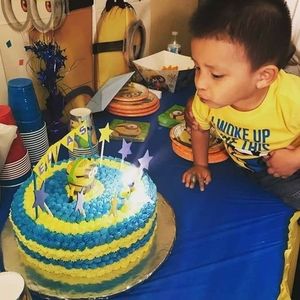 Meet your Posher, Omar